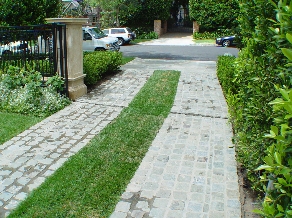 How to Make Your Driveway Part of Your Garden