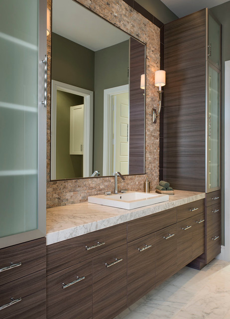 Iris Hollow Model modern-badezimmer