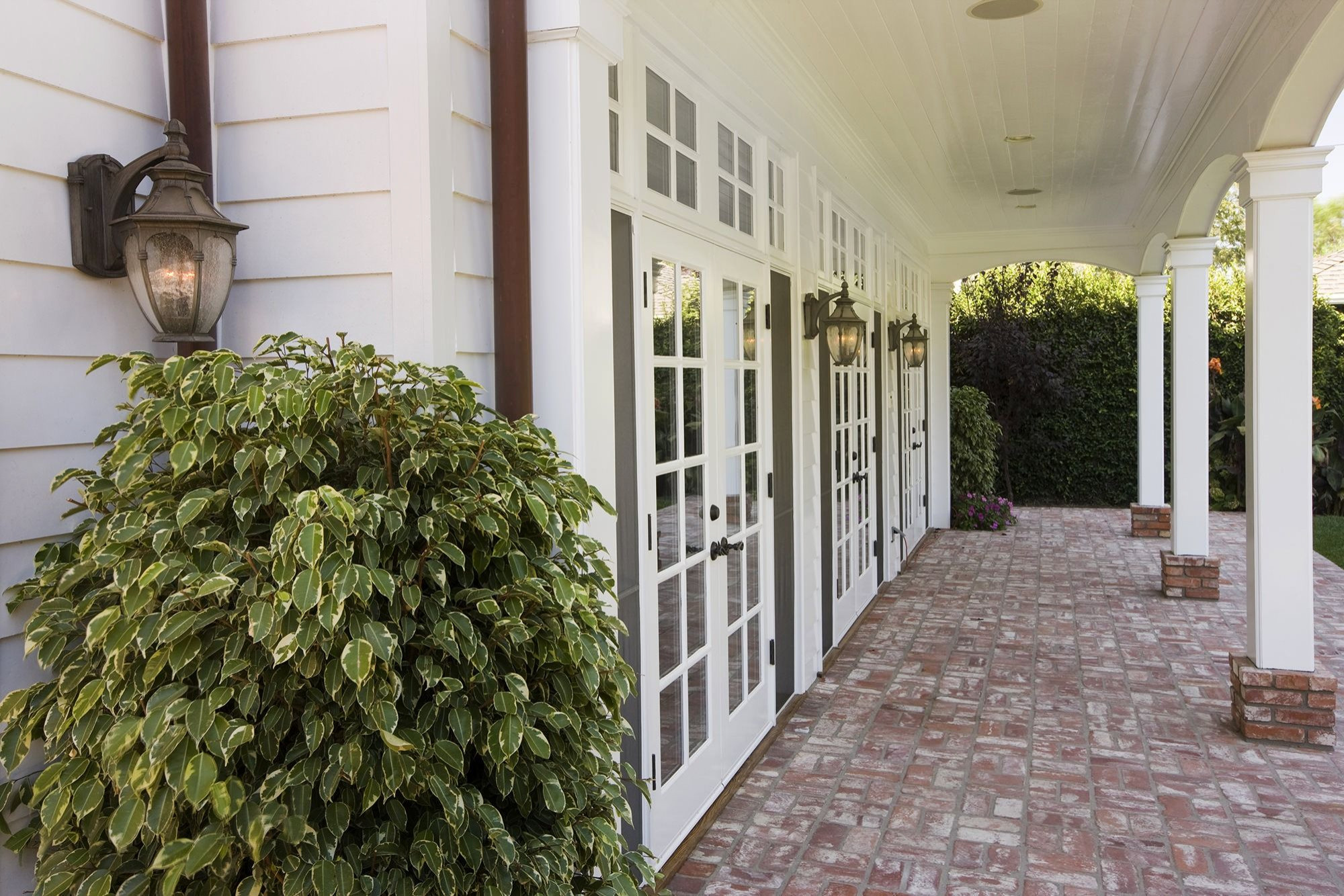 Custom Home in Toluca Lake