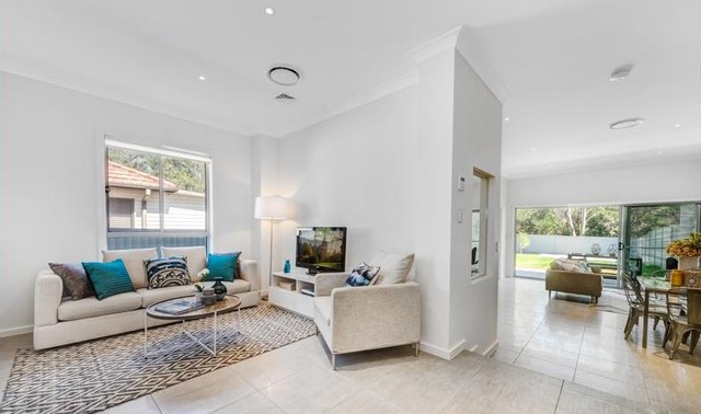 Modern Elegance Duplex modern-vardagsrum