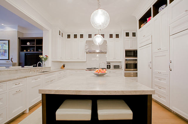 LG Construction + Development Kitchen klassisch-kueche