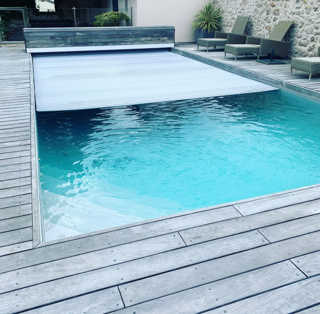 Avant/Après piscine en béton enterrée (Lésigny) Minimalistisch