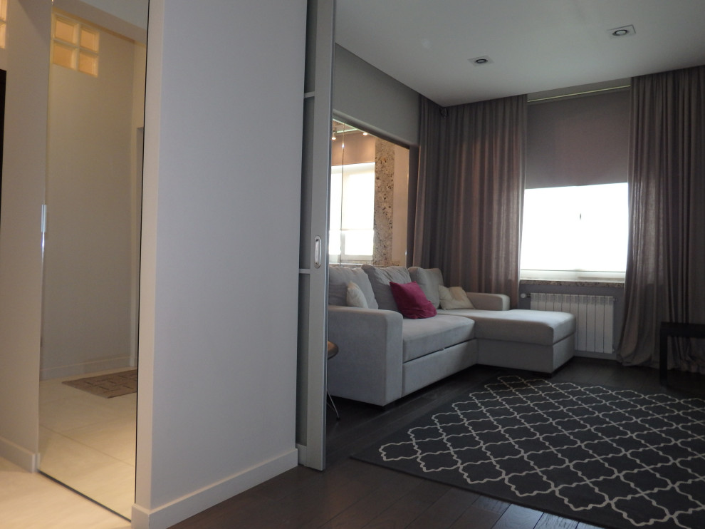 Двухкомнатная квартиры со стеклянной перегородкой на Овчинниковской набережной