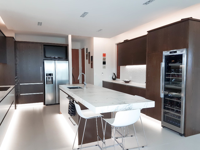 Pine Harbour kitchen