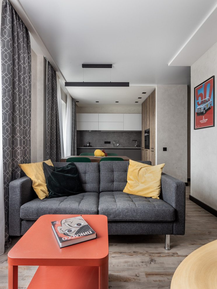 «Молодой и холостой»