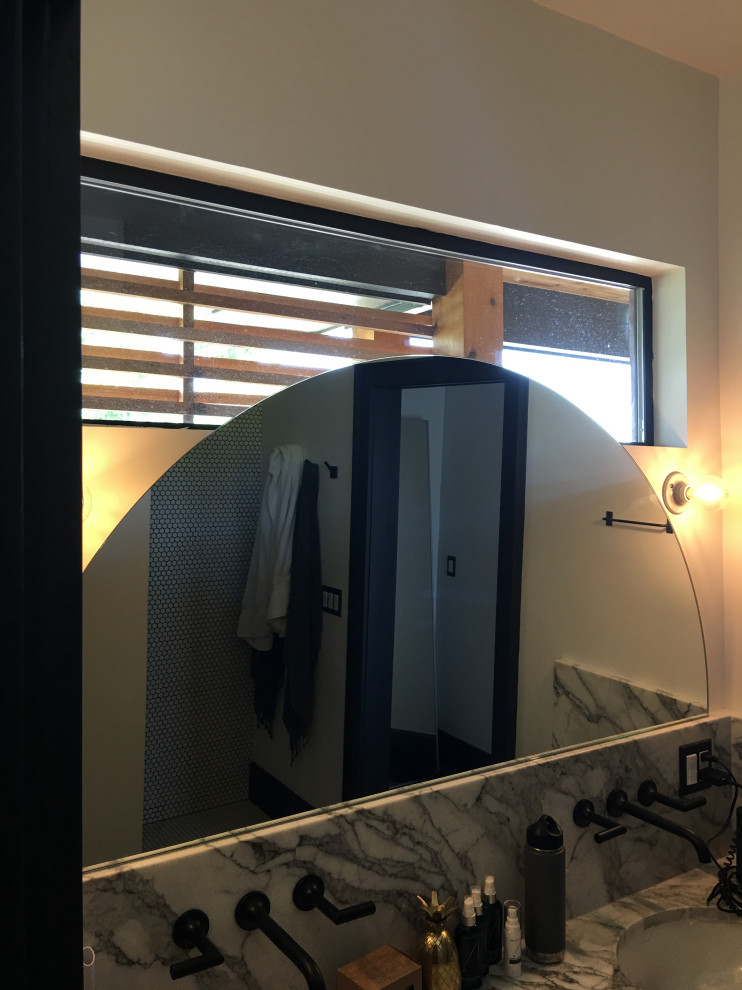 SEMI CIRCLE MIRROR