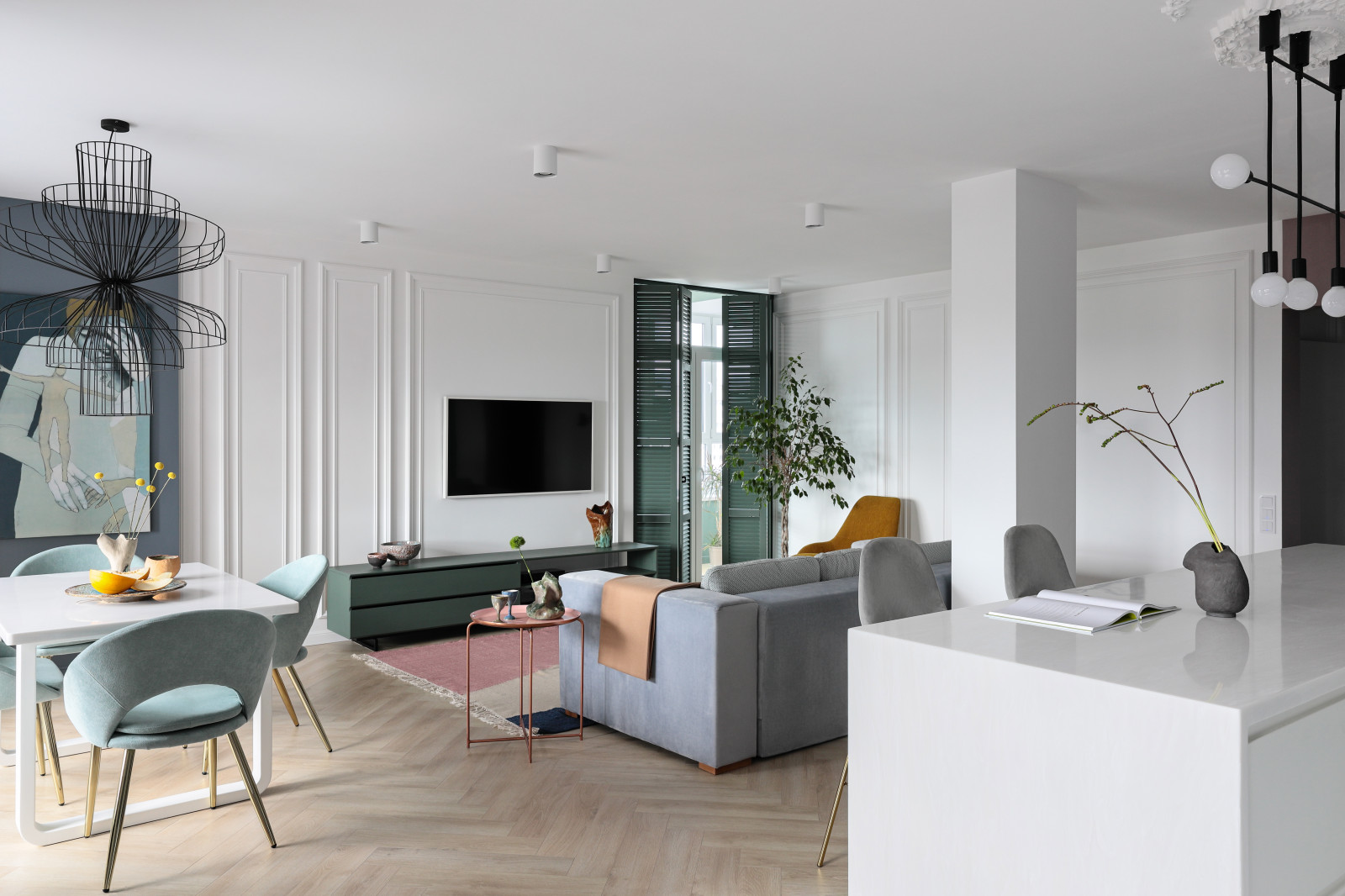 Стильная квартира с шаттерсами в Калининграде