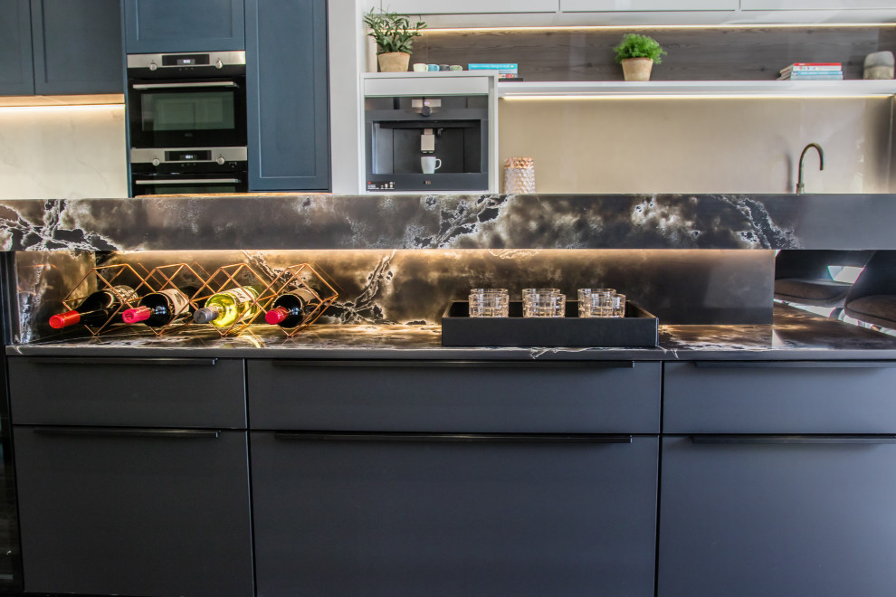 Contemporary kitchen in Surrey.