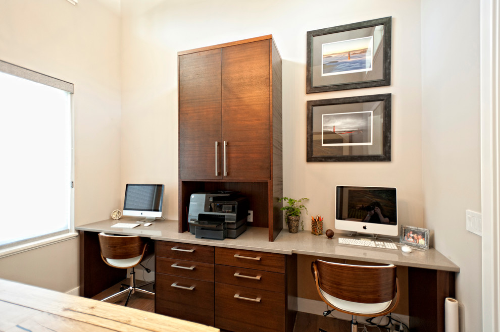 Photo of a contemporary home office in Portland.