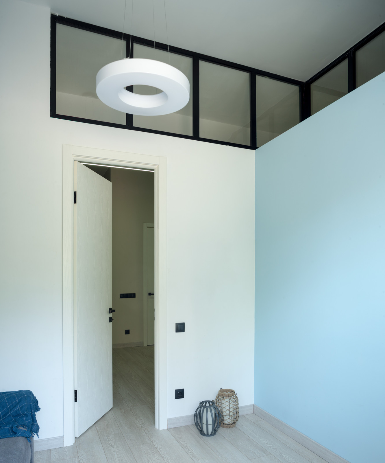 Дом с четырьмя лестницами