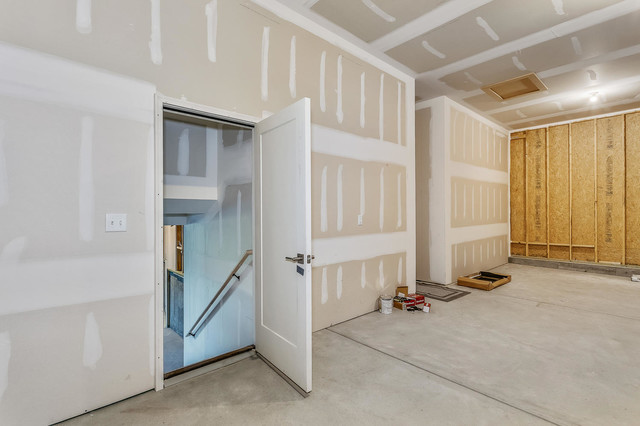Flex Plan - 4307 N. Ridge Port traditional-car-porch