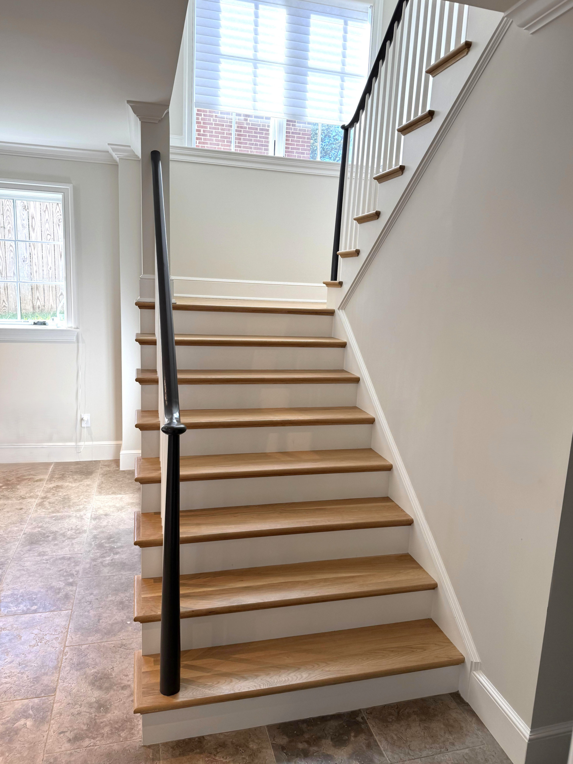 142_Airy Staircase with Over the Post Balustrade, Arlington, VA
