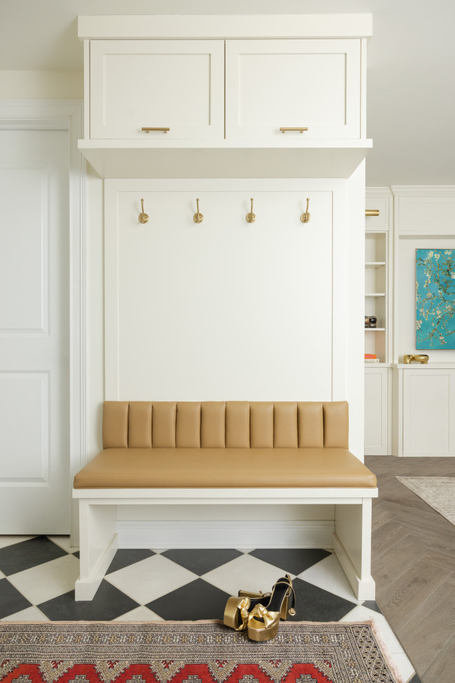 Entryway - transitional entryway idea in Chicago