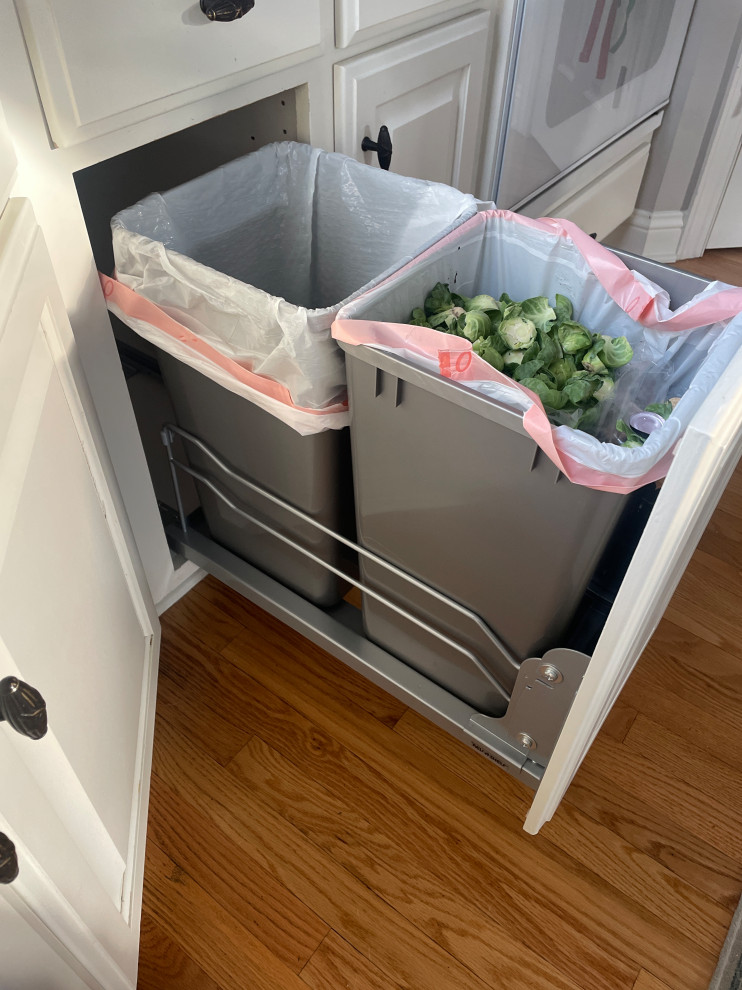 Bottom Mount Under Sink Double Trash Bin Pull-Out, with 15 Liter (4 Gallon)  and 8 Liter (2 Gallon) Gray Bins with Lids, with Soft-Close Slides by  Rev-A-Shelf