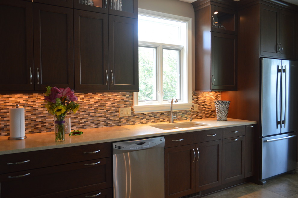Home design - transitional home design idea in New York