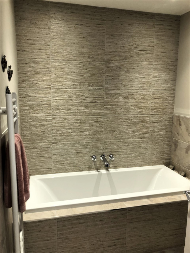 Mid-sized traditional kids bathroom in Other with furniture-like cabinets, white cabinets, a drop-in tub, an alcove shower, a two-piece toilet, beige tile, porcelain tile, beige walls, porcelain floors, a drop-in sink, quartzite benchtops, beige floor, an open shower and yellow benchtops.