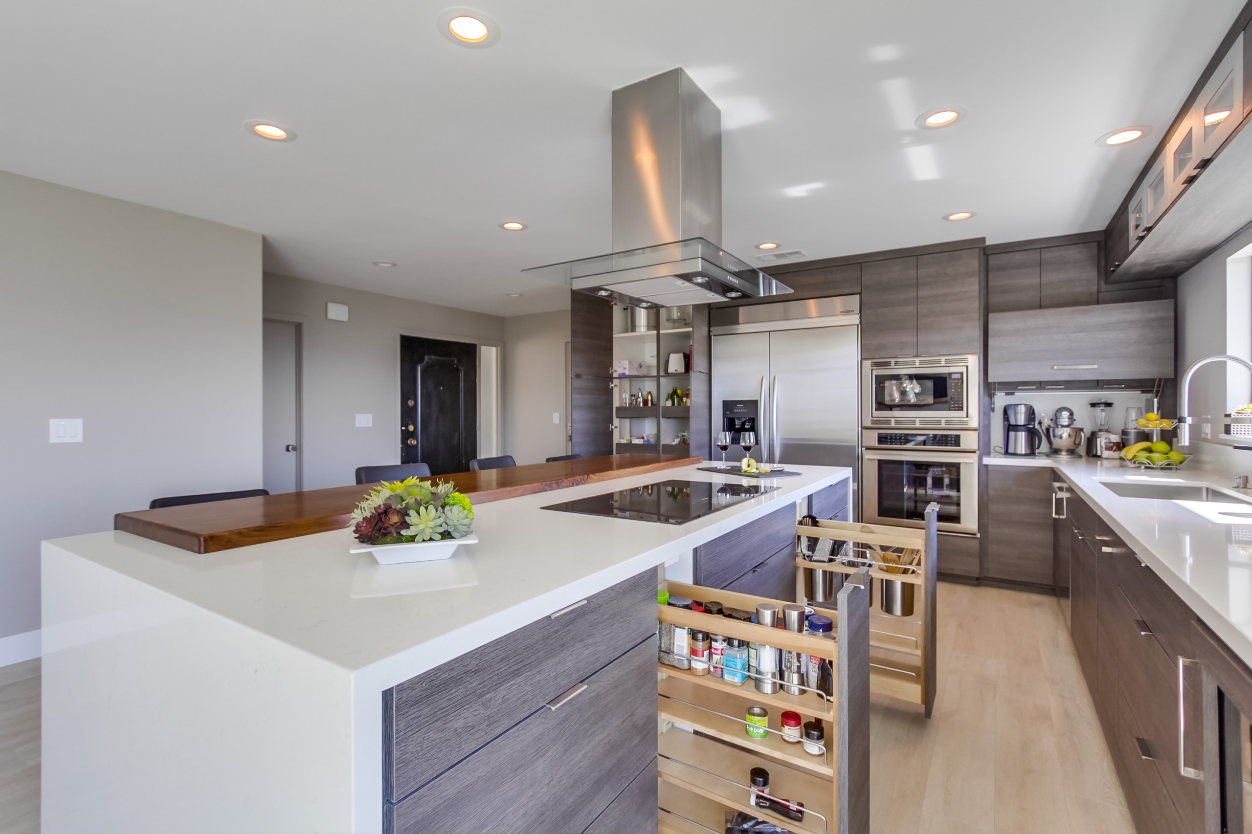 La Mesa_Modern Kitchen_Whole Home Remodel
