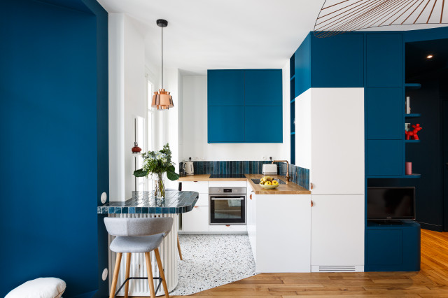 42 m2 color&eacute; contemporary-kitchen