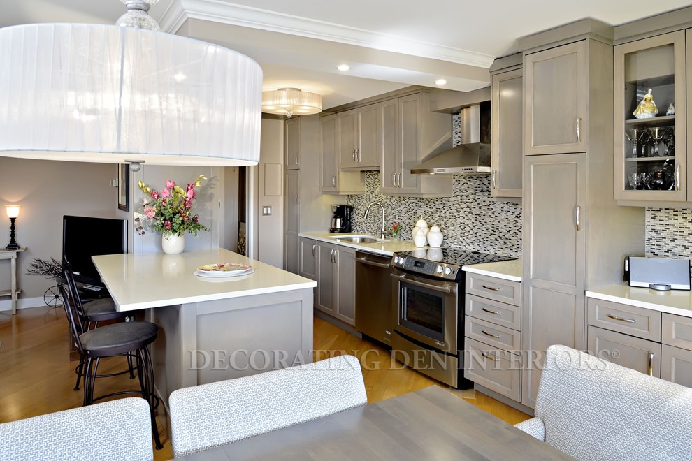 Kitchen - transitional kitchen idea