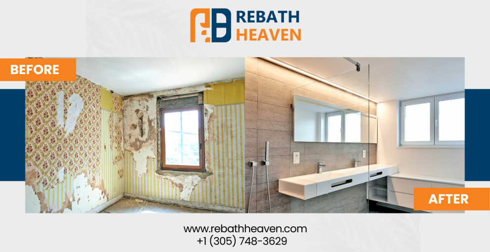 Idéer för ett stort modernt en-suite badrum, med luckor med glaspanel, vita skåp, ett fristående badkar, en dusch/badkar-kombination, grå kakel, stenkakel, vita väggar, marmorgolv och grått golv