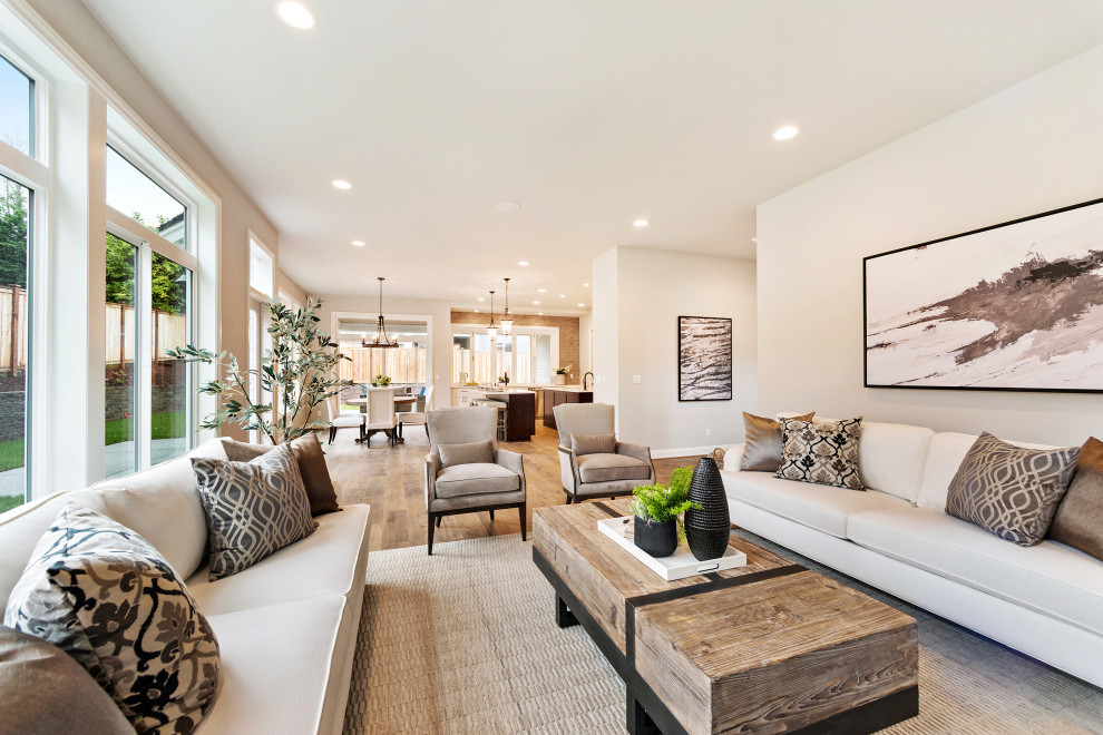 Home design - transitional home design idea in Seattle