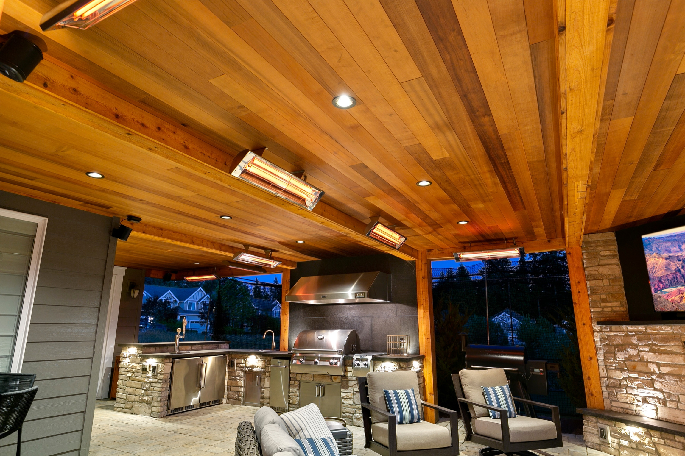2-level entertaining in Sammamish