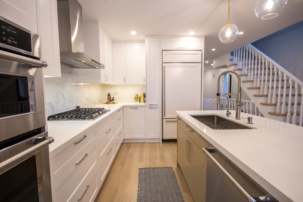 Inspiration for a transitional kitchen remodel in Toronto