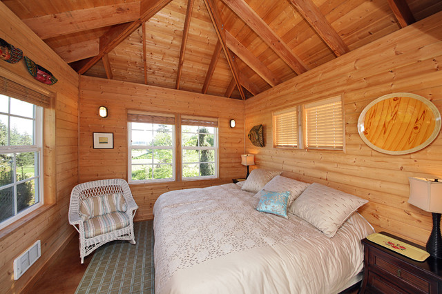Eight&Eighteen beach-style-bedroom