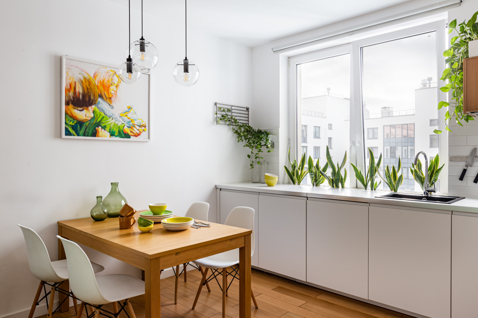 Светлая яркая квартира