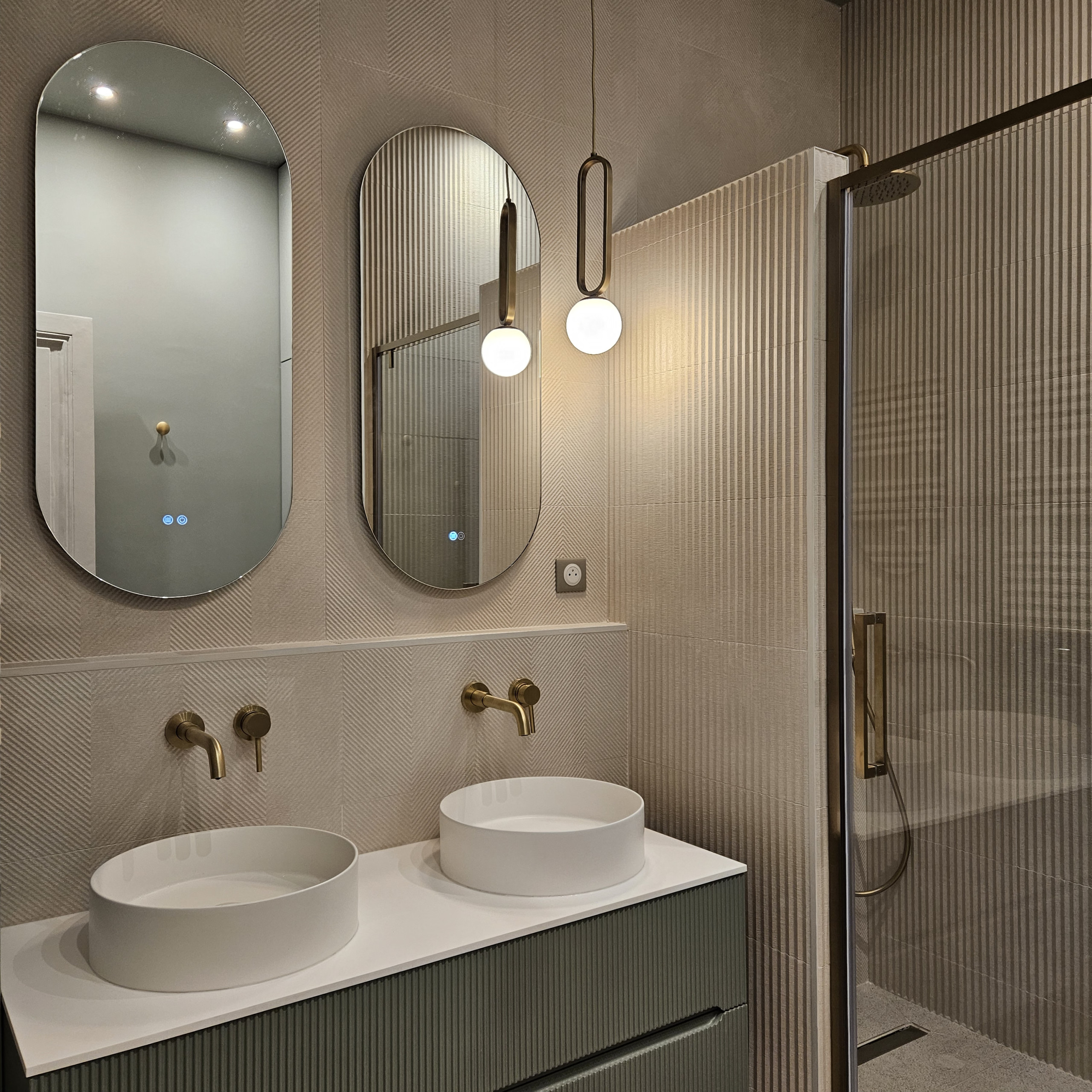 Pied-à-terre enveloppant