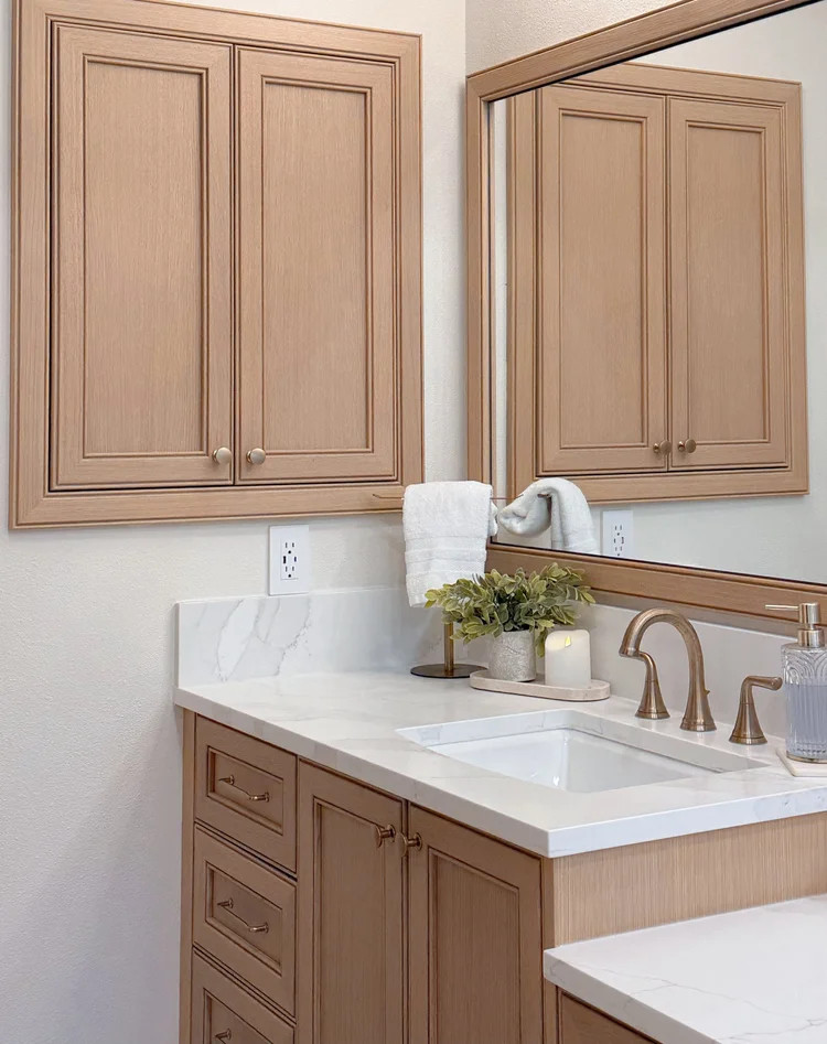 Snohomish - 2 Bathrooms + Laundry Room