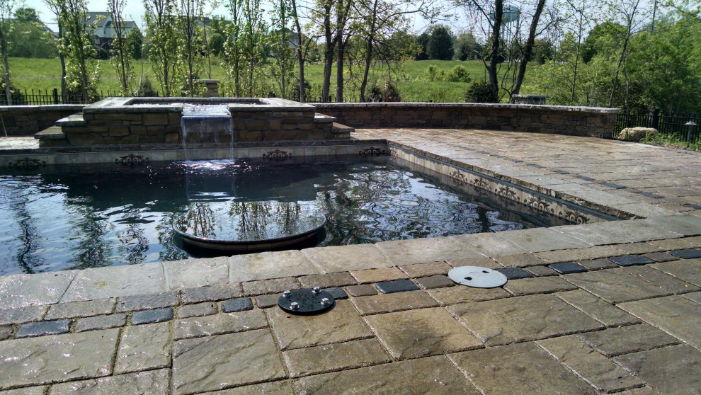 Inspiration for a backyard pool remodel in Cincinnati
