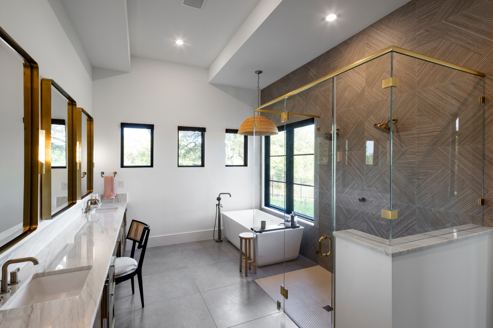Inspiration for a transitional bathroom remodel in Austin