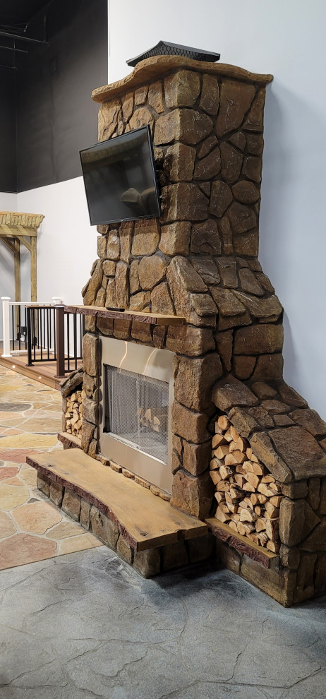 Home design - rustic home design idea in Cincinnati
