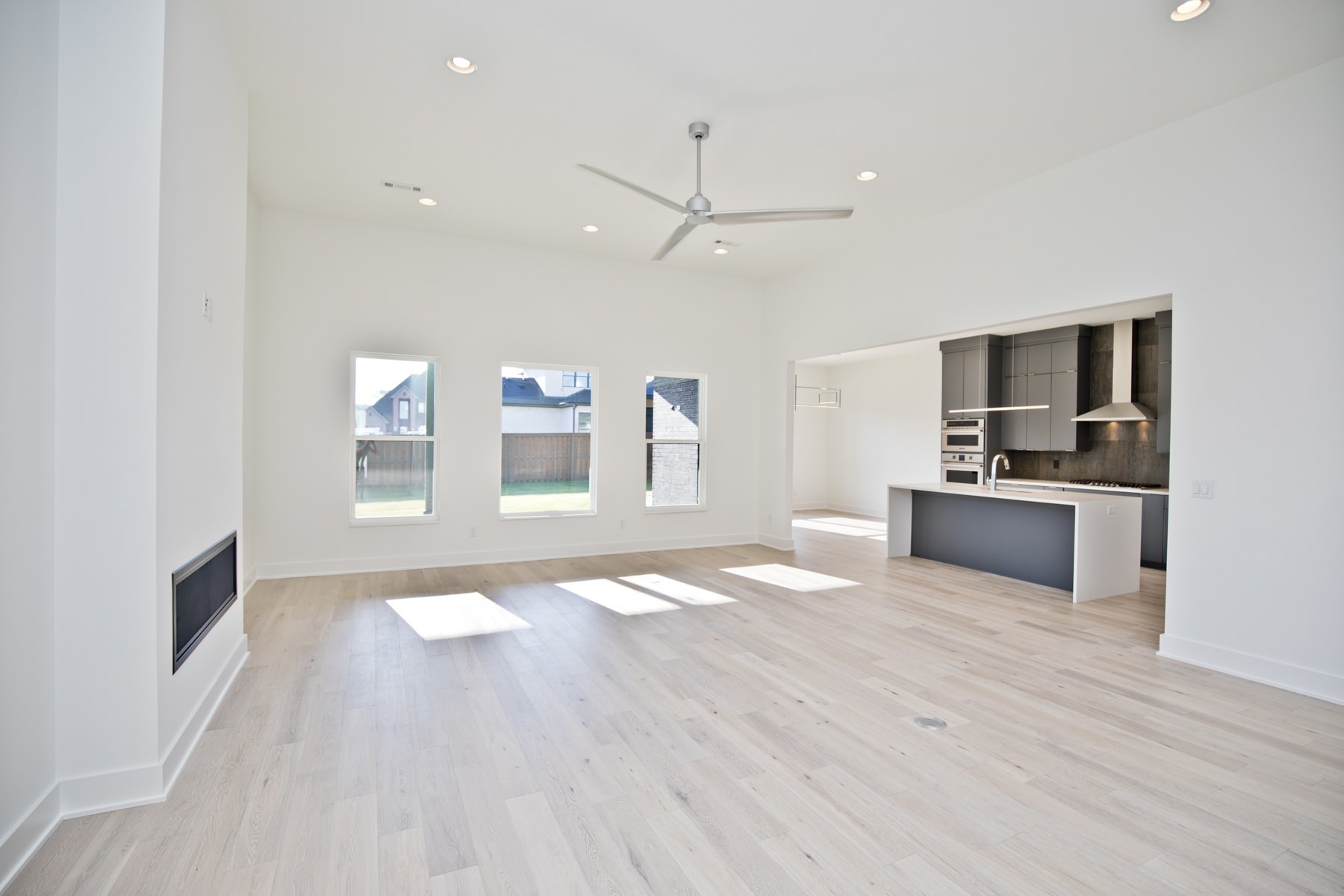 SV136_8605 S 86th PL