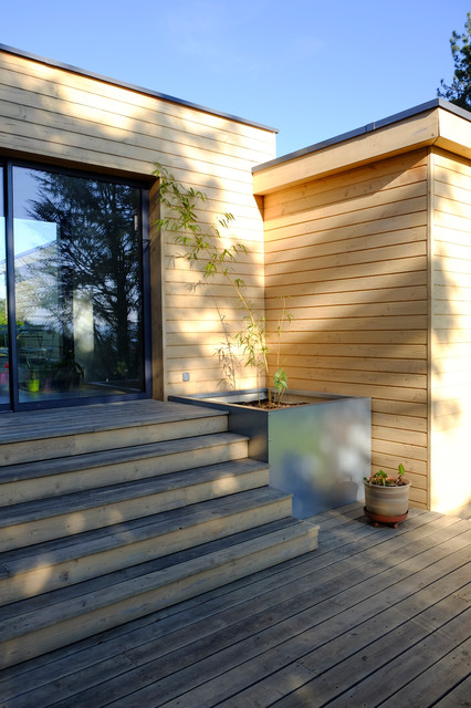 Les Oules contemporary-deck