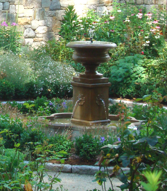 Country Retreat traditional-garden