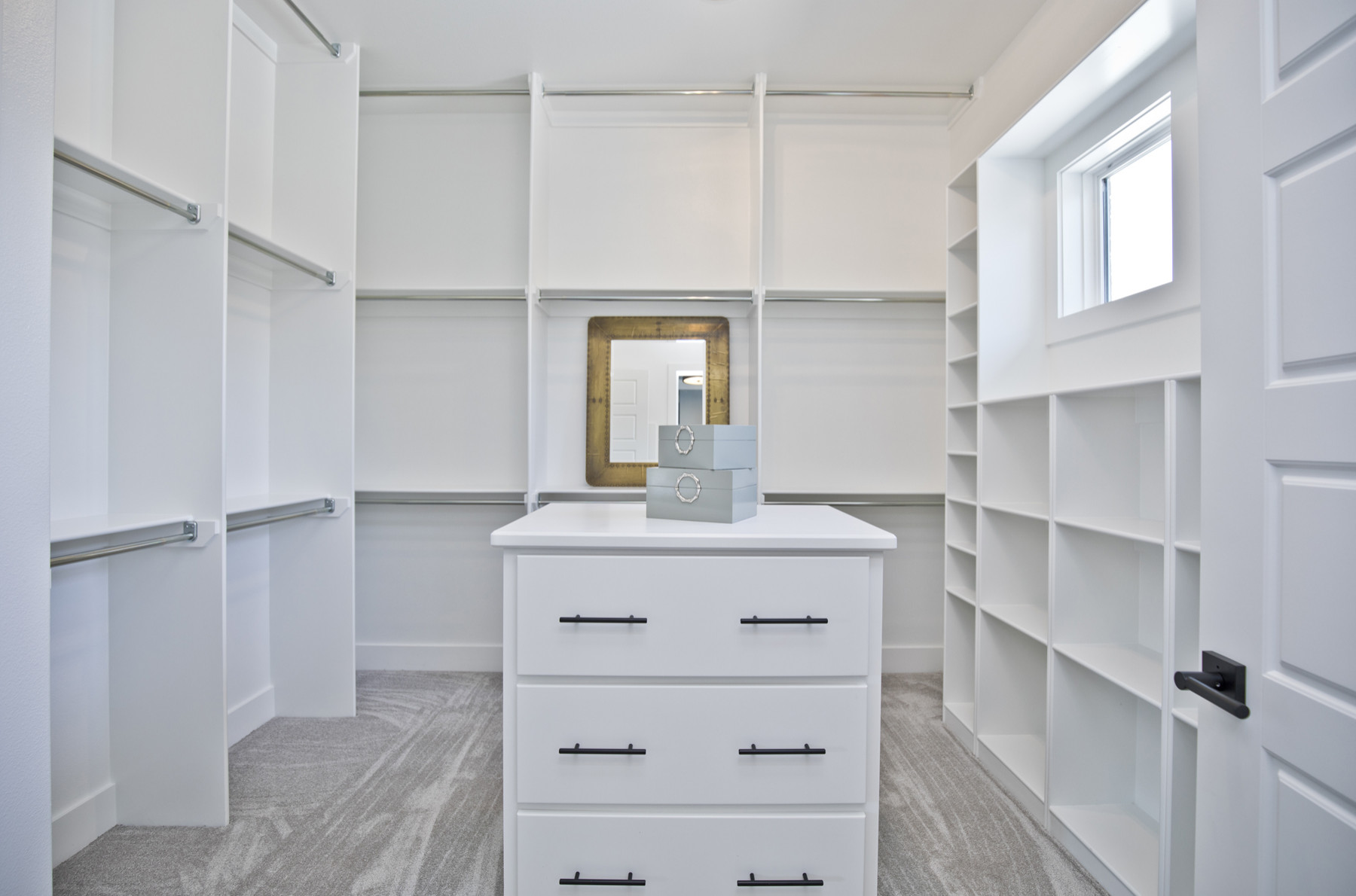 ST142_4306 S 86th Street