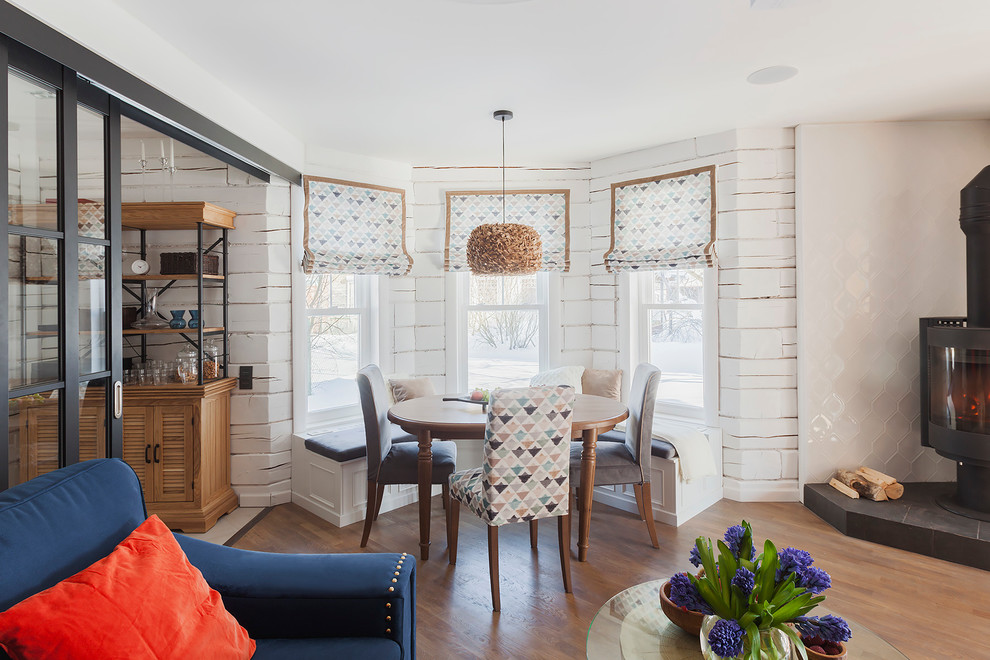 Гостиная под готовой крышей