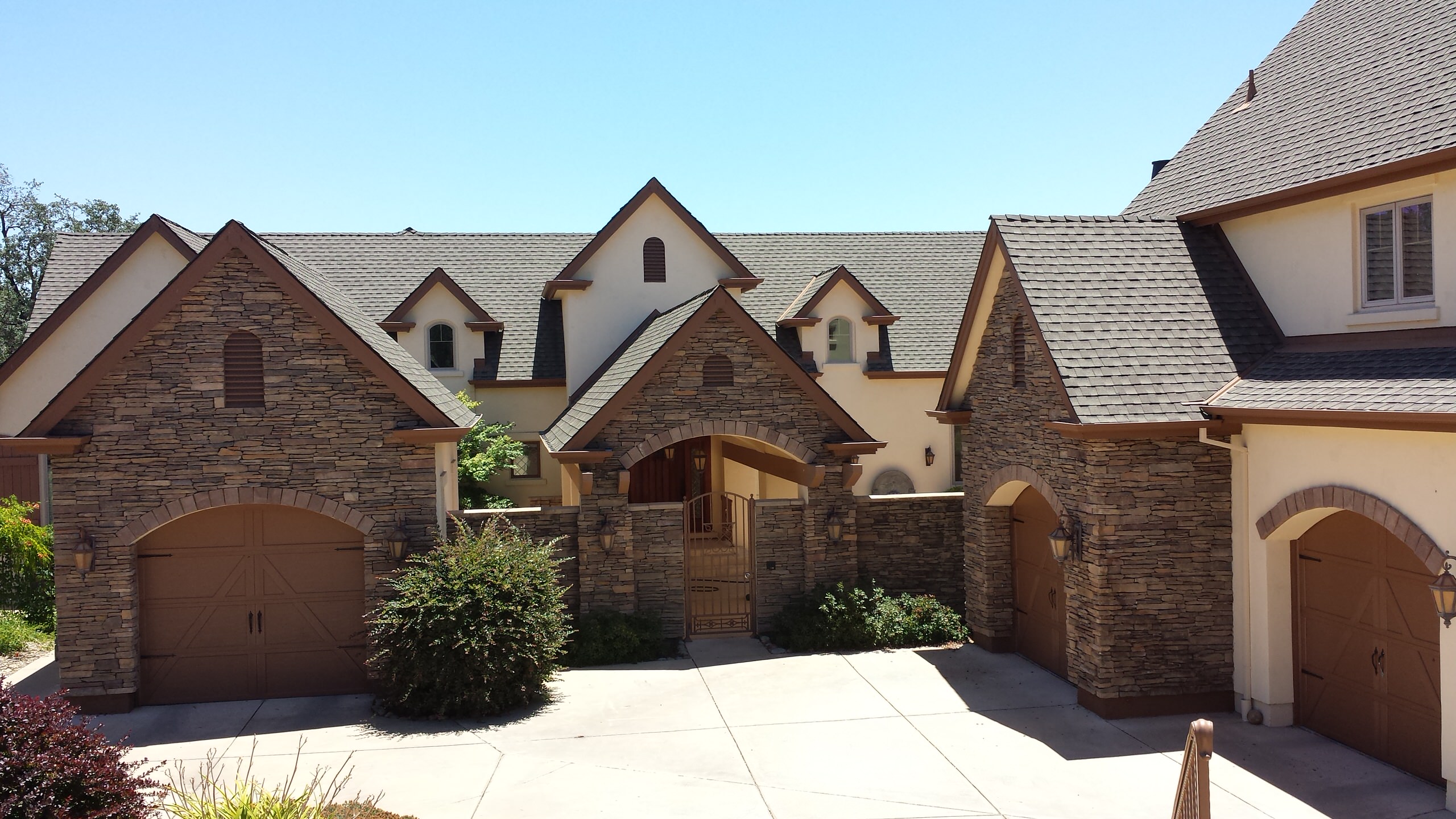 Traditional - More Saddle Creek Houses by Impluvium