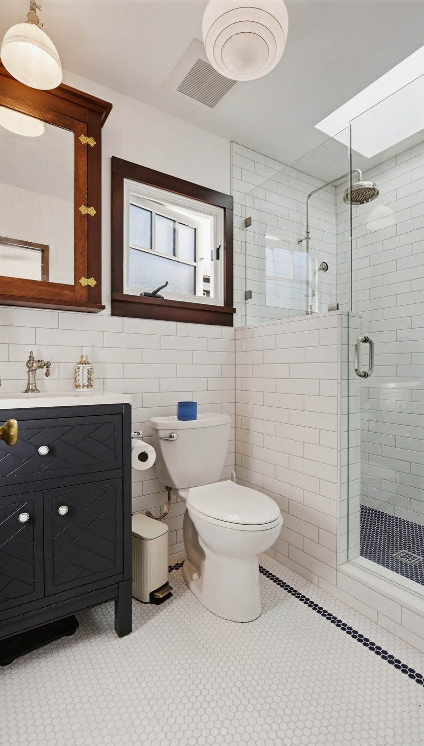 Golden Heights_Kitchen & Baths