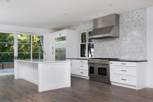 Modern Farmhouse in Boulder nyklassisk-koek