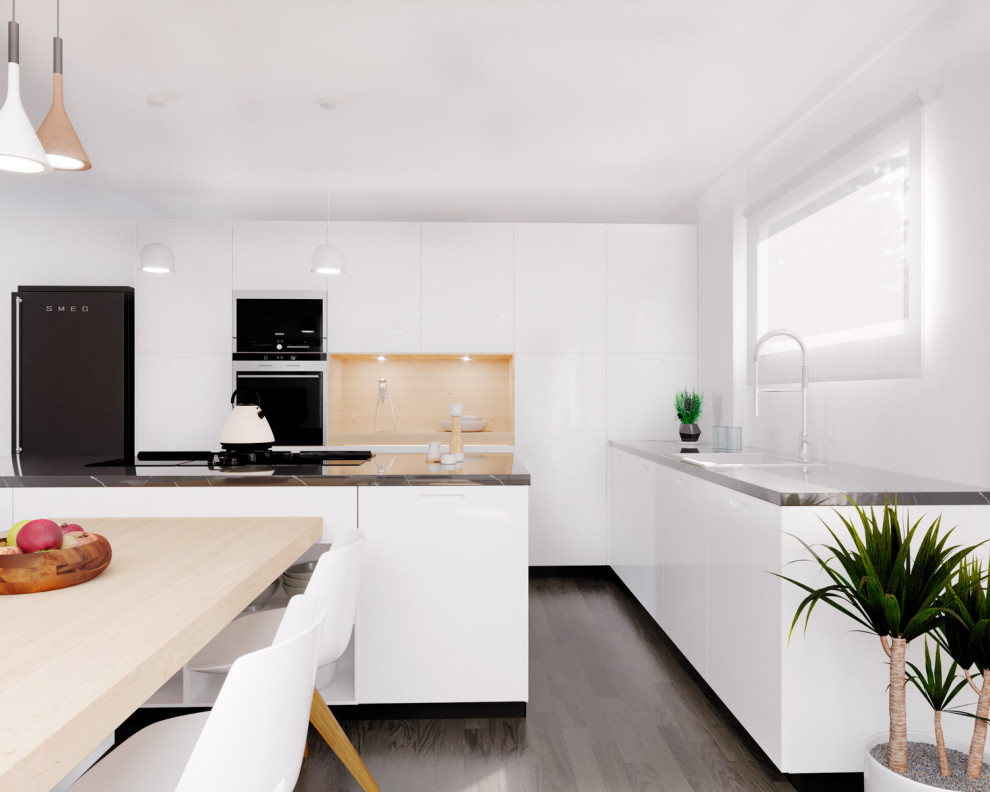 Cette photo montre une cuisine américaine blanche et bois moderne de taille moyenne avec plan de travail en marbre, un électroménager en acier inoxydable, parquet foncé, îlot et plan de travail noir.