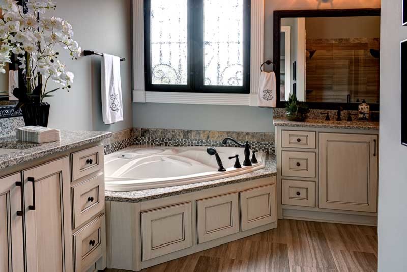Bathroom - transitional bathroom idea