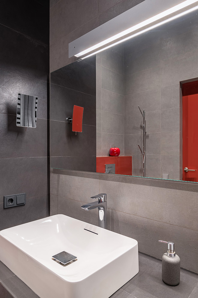 Набережная (МОСТ)