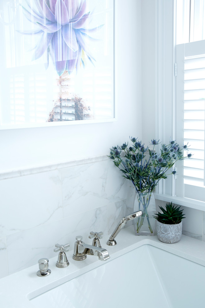 Bathroom - transitional bathroom idea