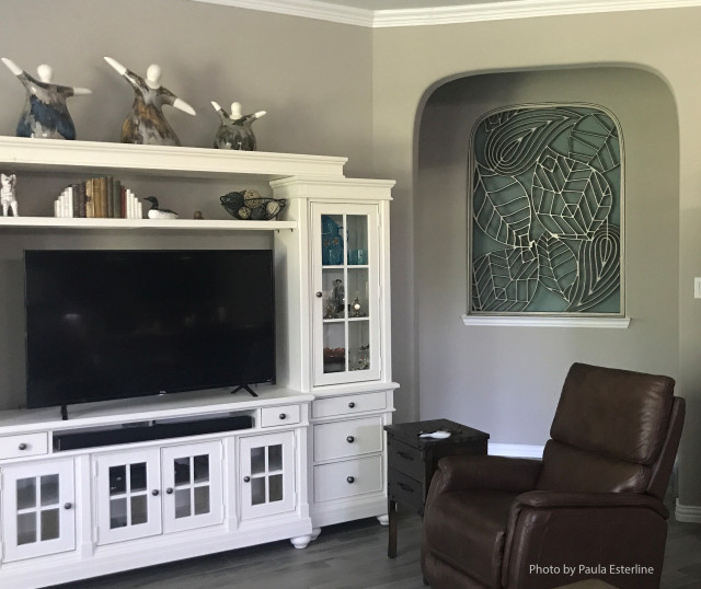 Art Niches & PassThroughs Contemporary Living Room by Tableaux