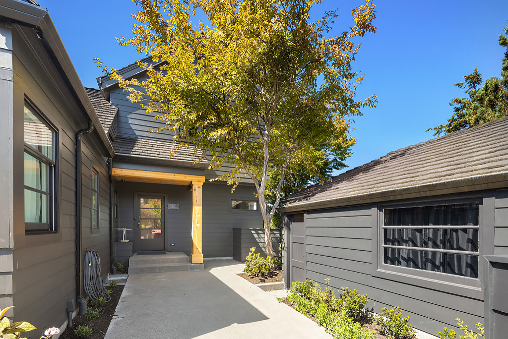 Extensive Home Renovation-Magnolia