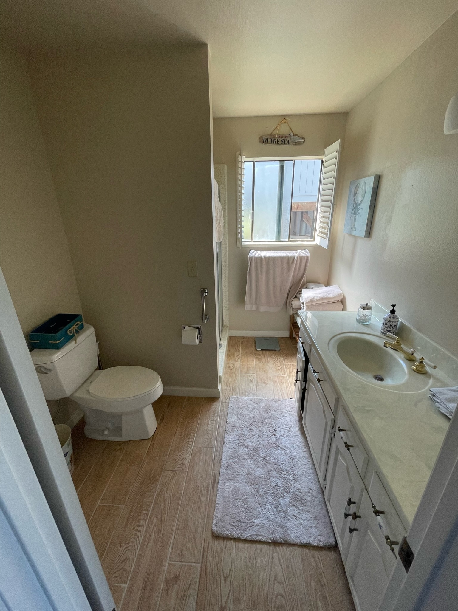 Morro Bay Bathroom