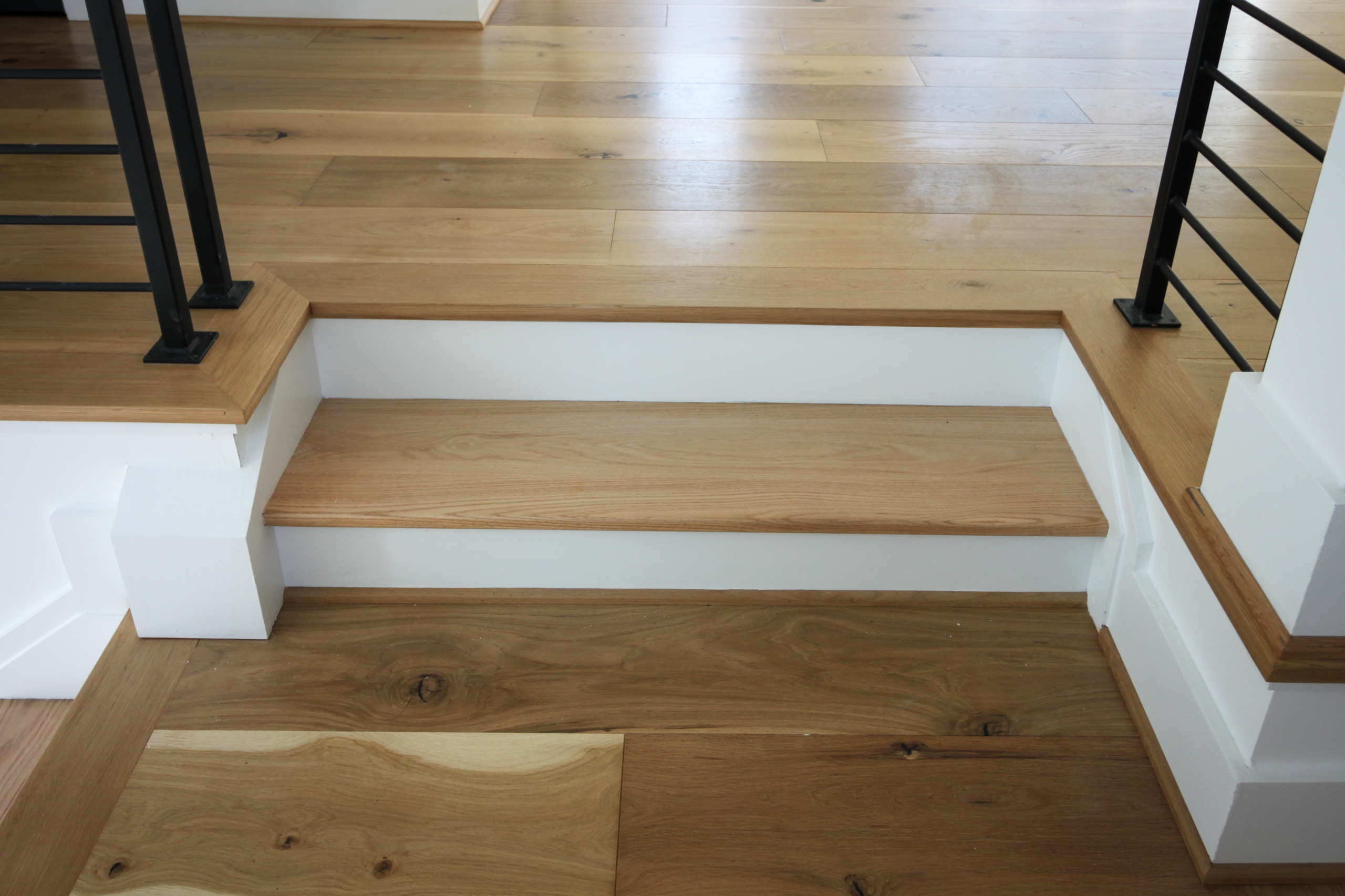 85_Sleek Three-Quarter Turn Multilevel-Staircase, McLean VA 22101